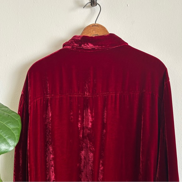 90's Cranberry Velvet Shirt - Picture 6 of 8